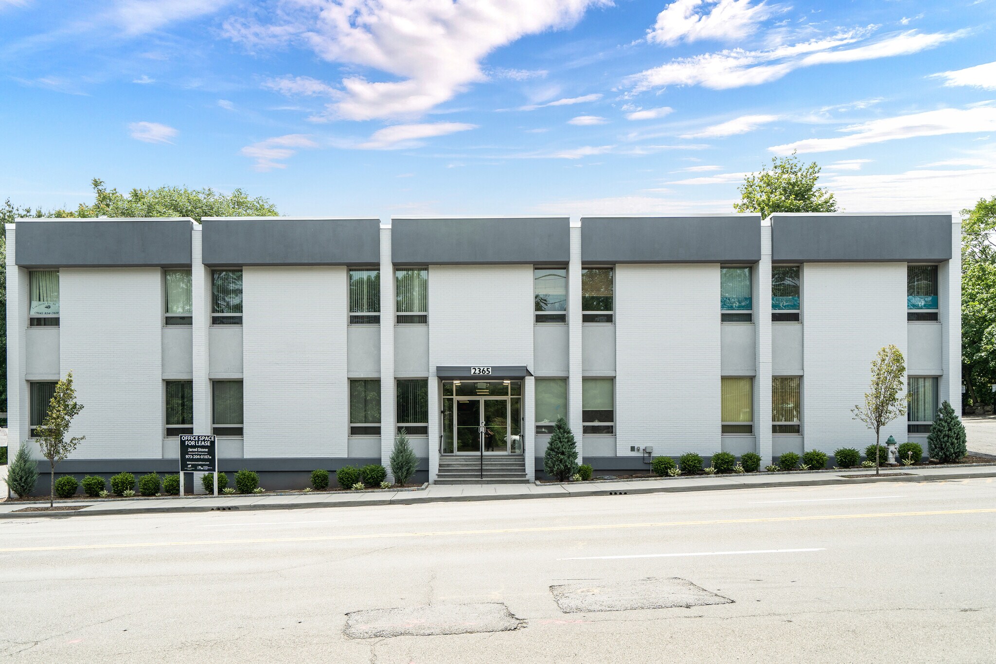 2365 Boston Post Rd, Larchmont, NY for Rent