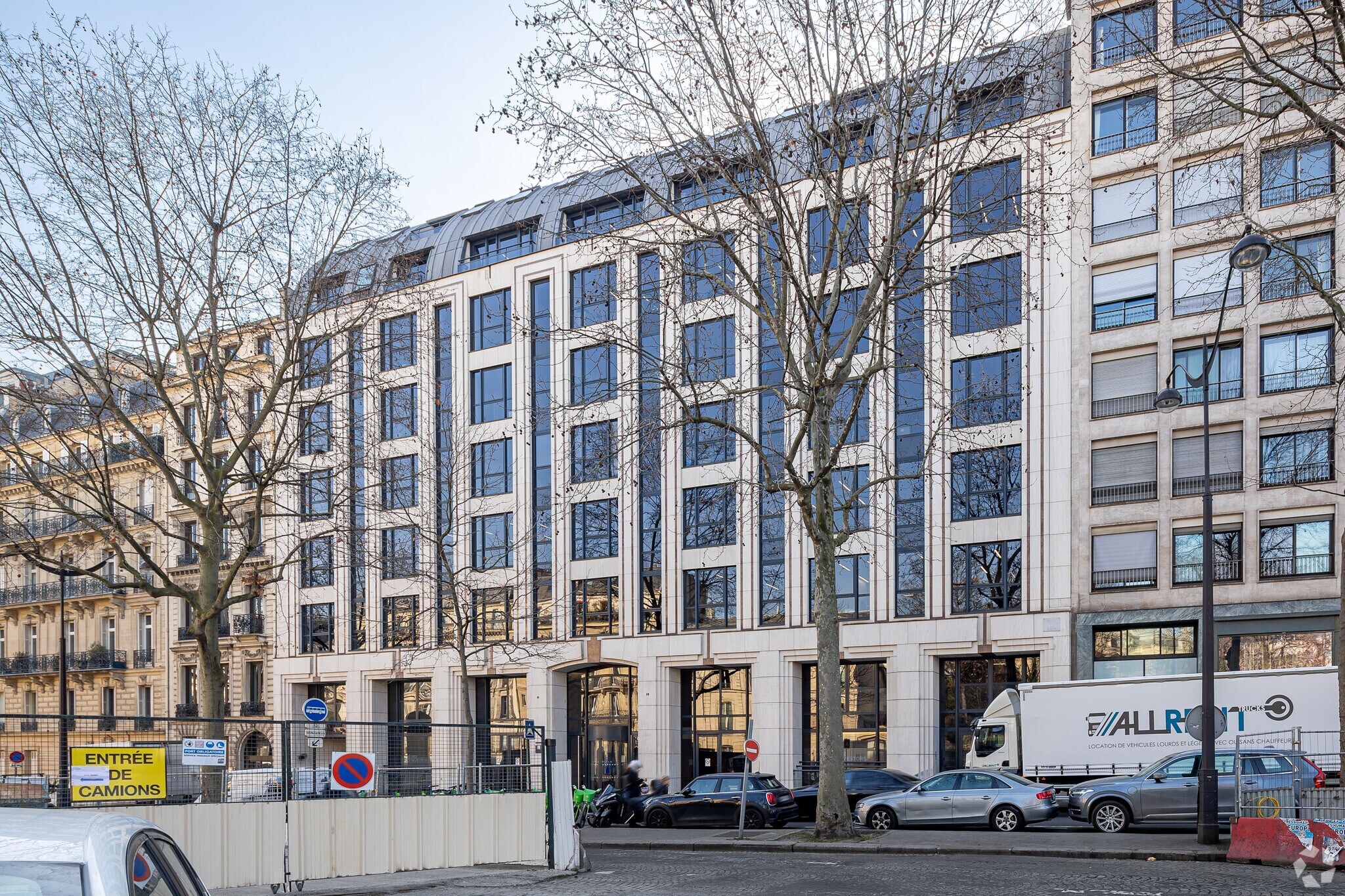 13 Avenue De Friedland, Paris, PAR for Rent