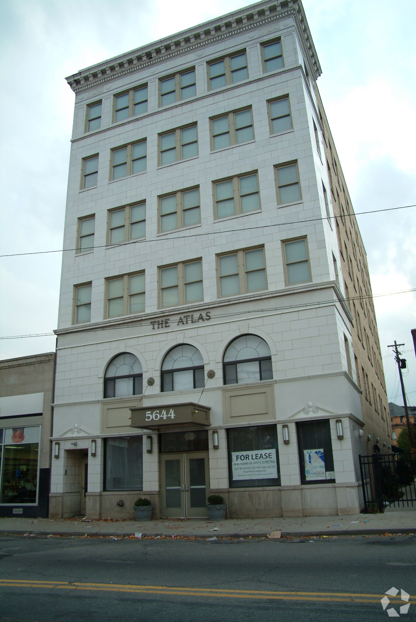 5644 Broadway Ave, Cleveland, OH for Rent