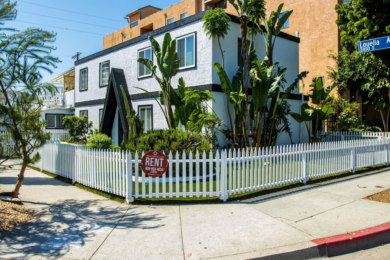2403 Louella Ave, Venice, CA for Sale