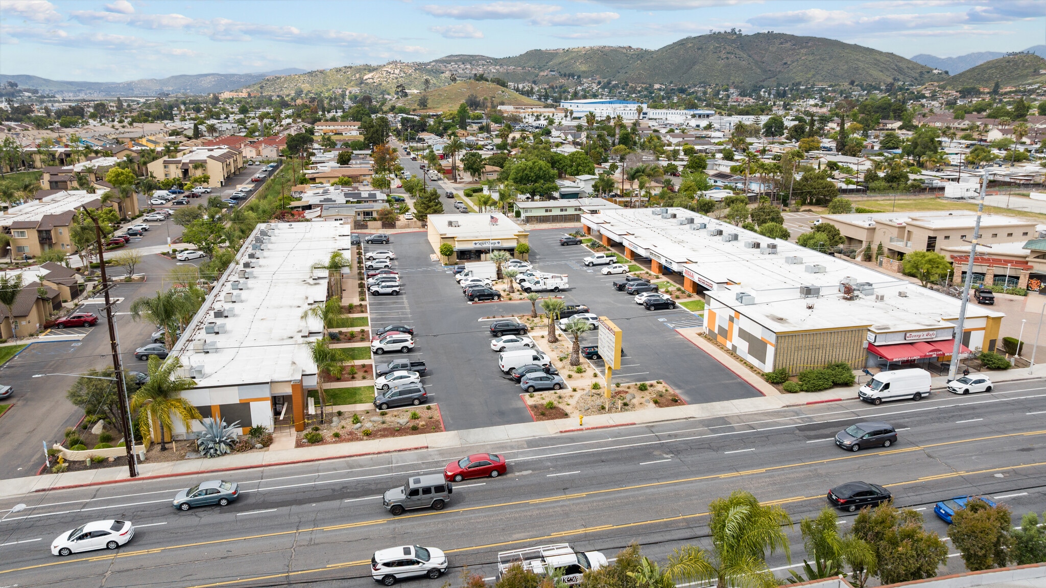 540-598 Broadway, El Cajon, CA for Rent