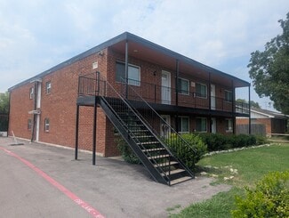 Fort Worth, TX Apartments - 612 S Blue Mound Rd