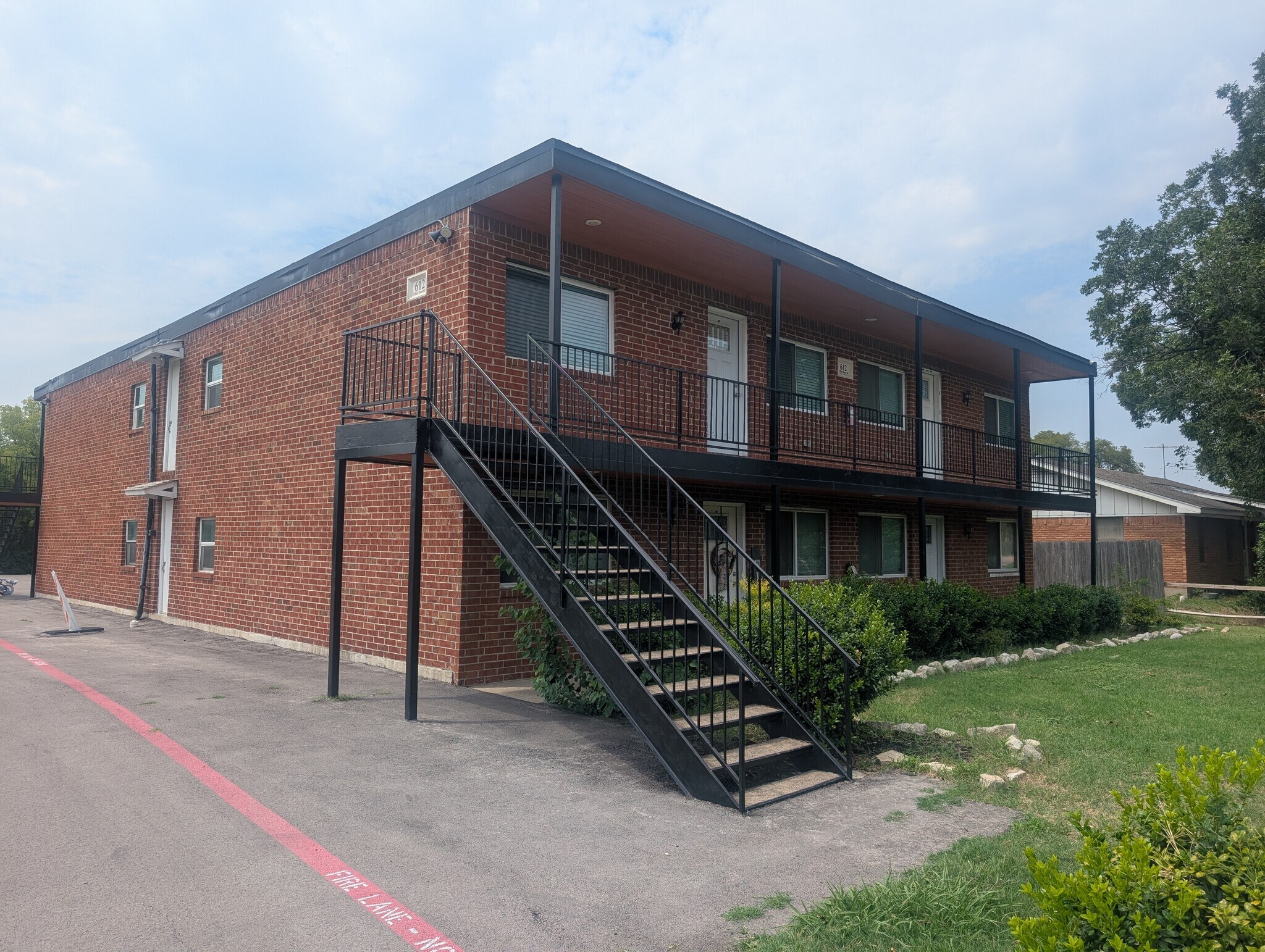 612 S Blue Mound Rd, Fort Worth, TX for Sale
