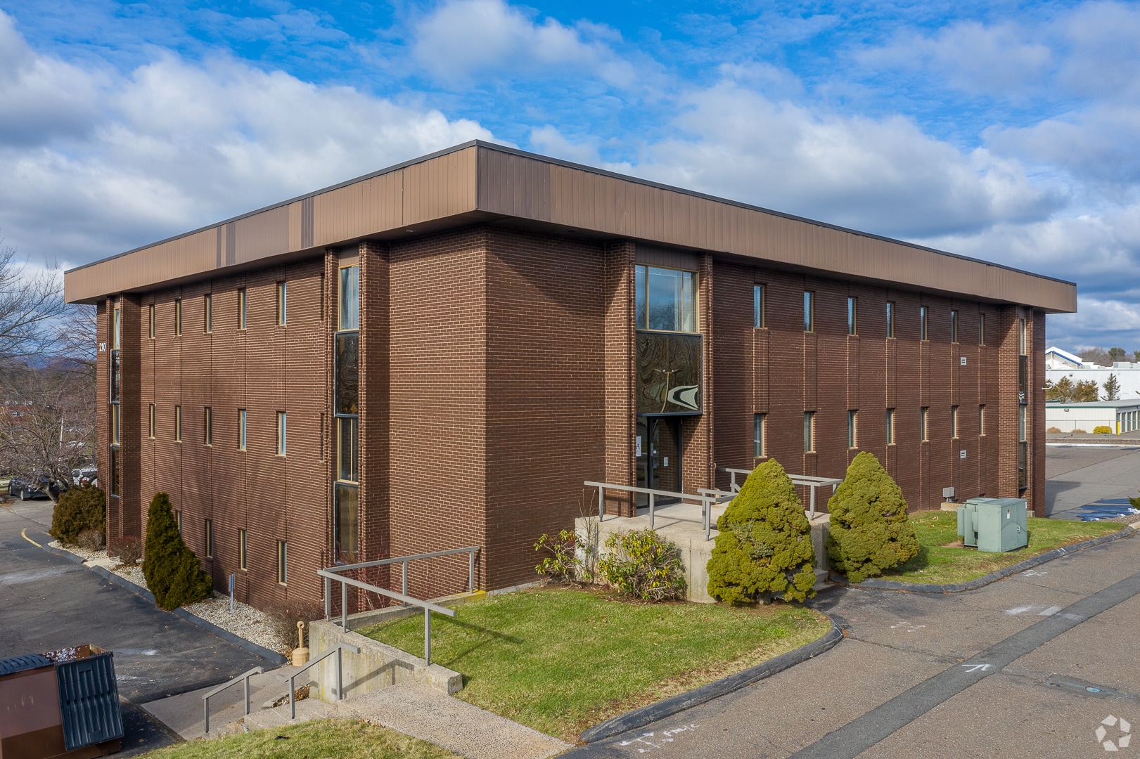 210 Pomeroy Ave Meriden, CT 06450 Office Property for Lease on