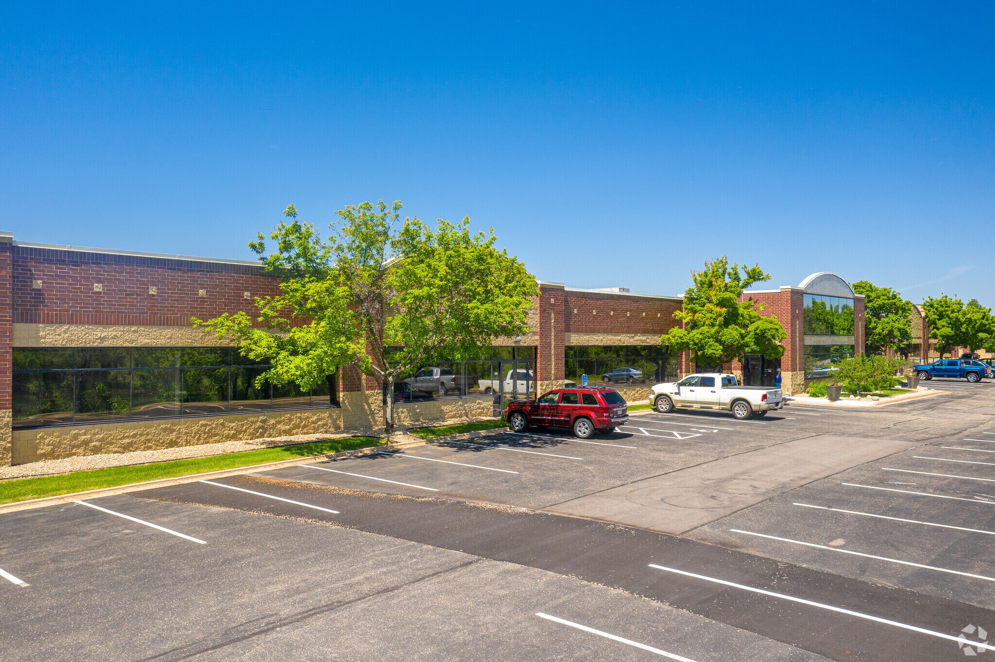 2770 Blue Water Rd, Eagan, MN for Sale