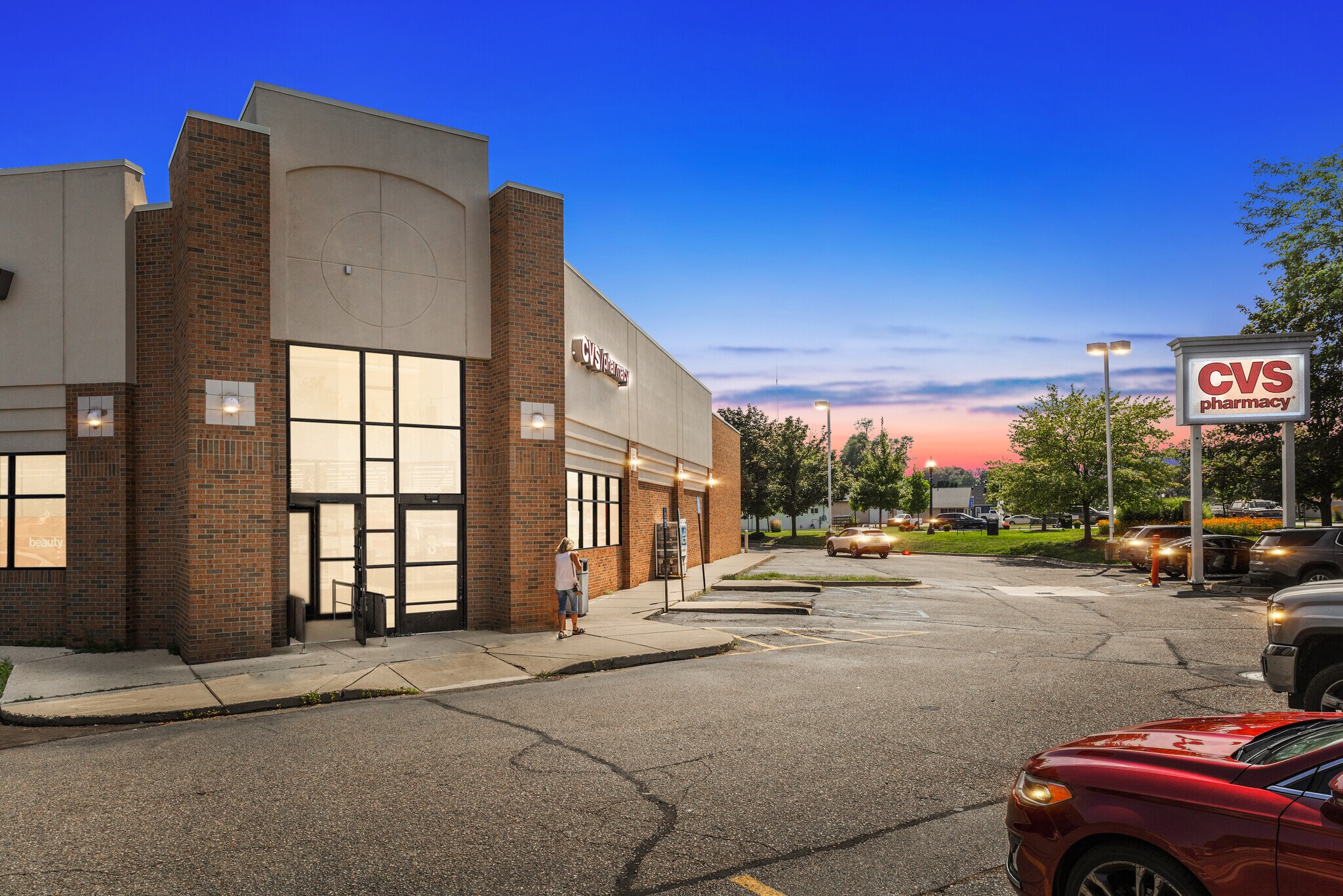 2240 Cedar St, Holt, MI for Sale