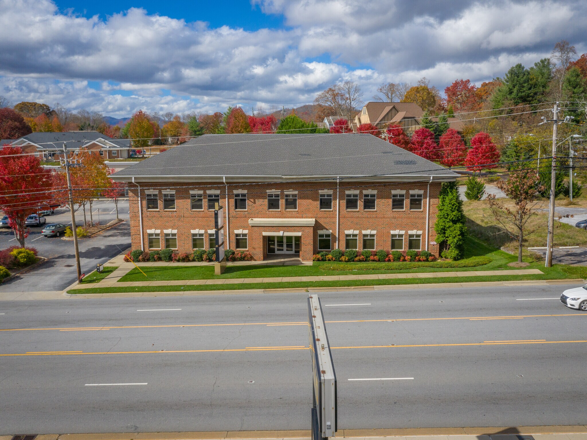 1985 Hendersonville Rd, Asheville, NC for Rent