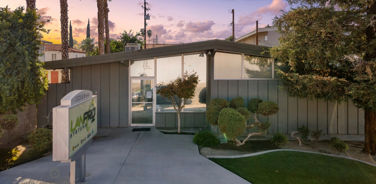 2323 E St, Bakersfield, CA for Rent