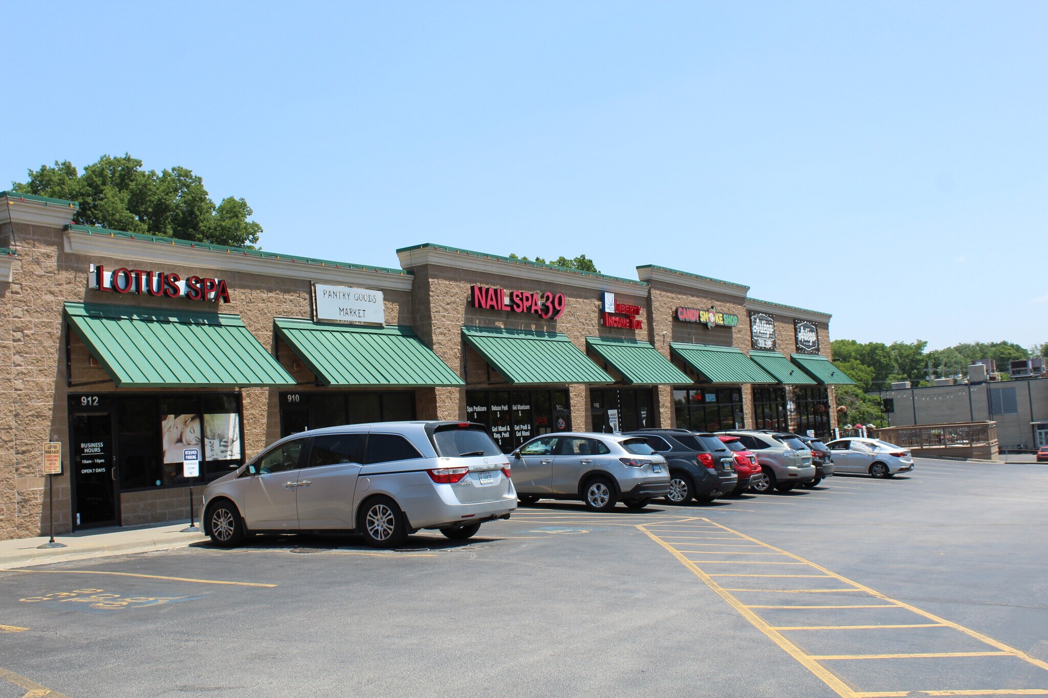 840-1002 W 39th St, Kansas City, MO for Rent