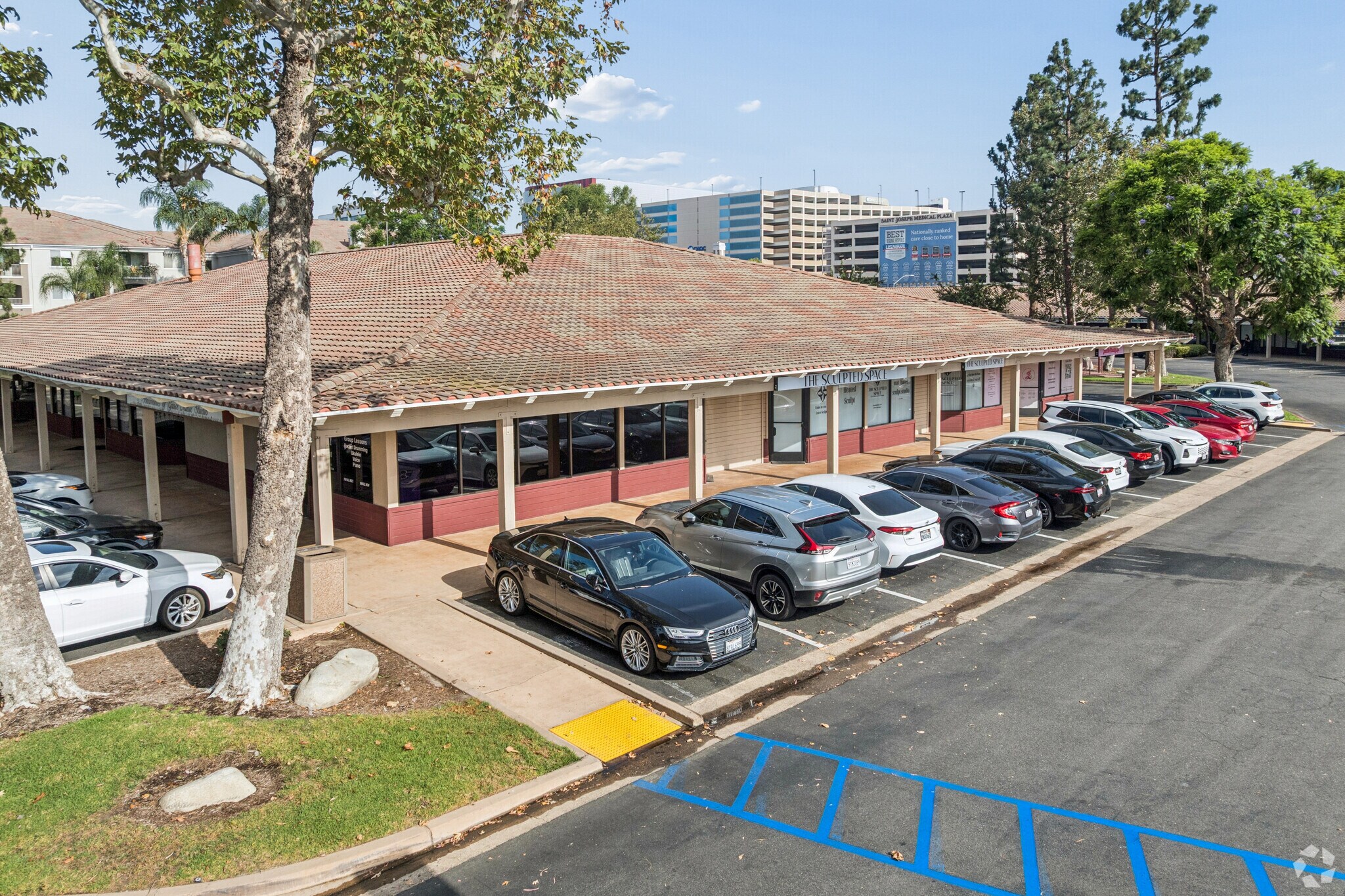1111 W Town and Country Rd, Orange, CA for Rent