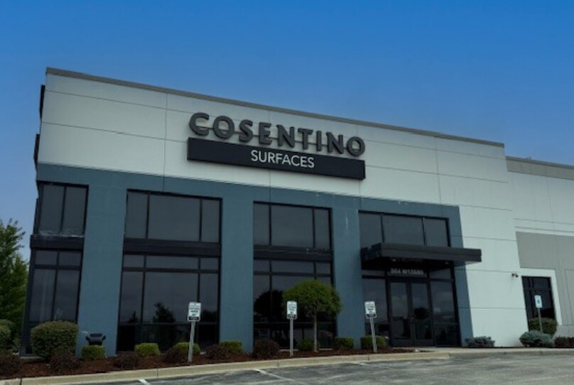 S64W15660 Commerce Center Pky, Muskego, WI for Rent