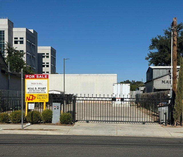439 4th St, Woodland, CA for Sale