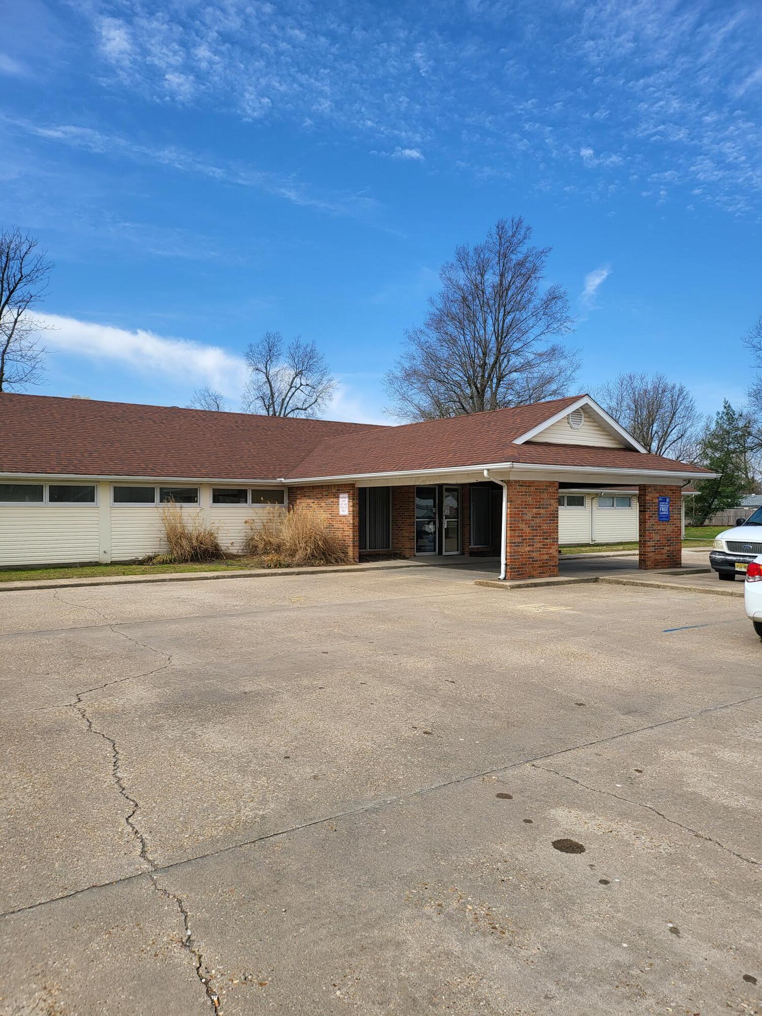 320 N Lincoln St, East Prairie, MO for Sale