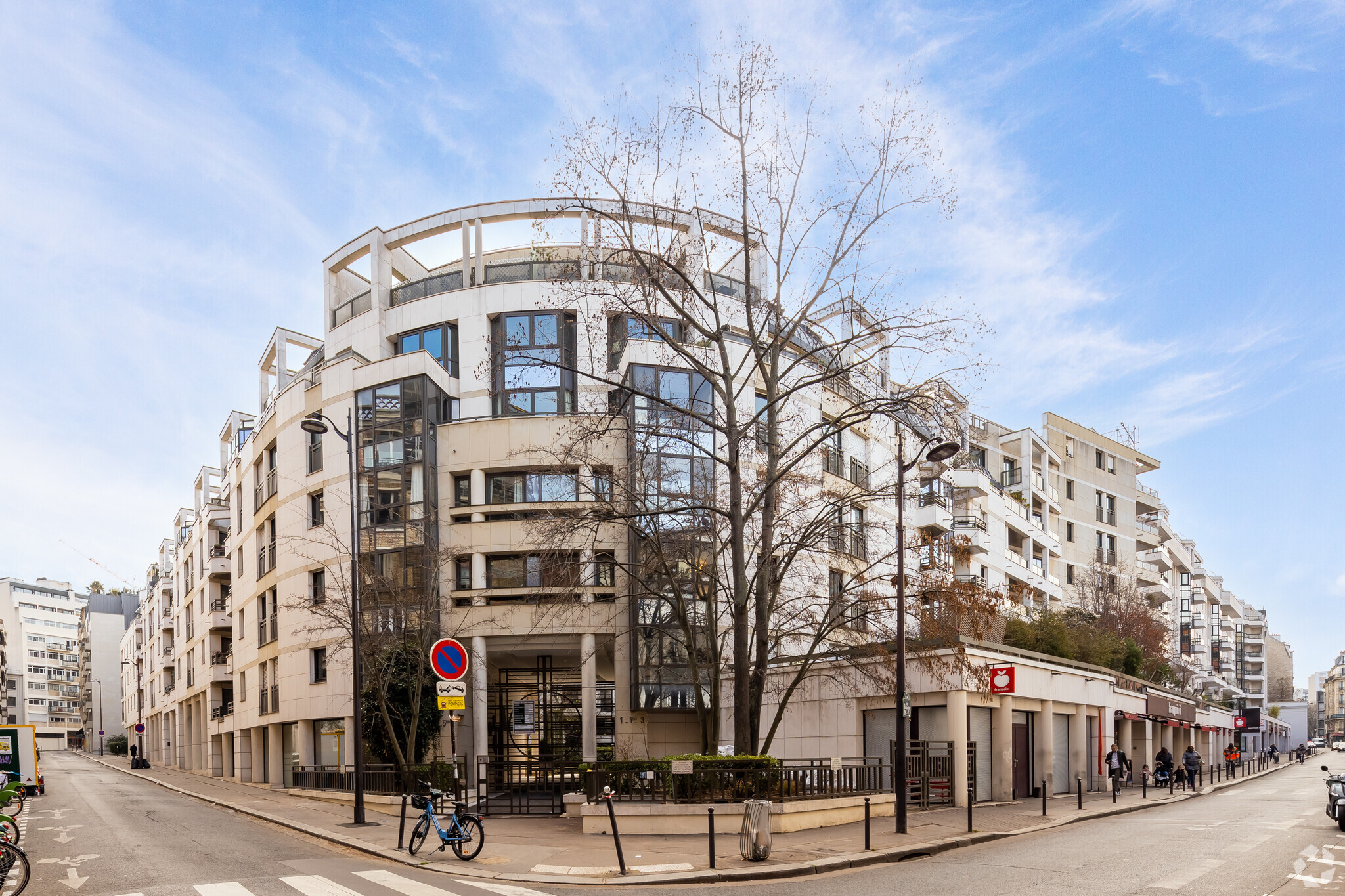 3 Bis Rue D'Arsonval, Paris, PAR for Rent