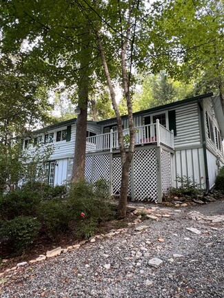 Lake Lure, NC Apartments - 2494 Memorial hwy