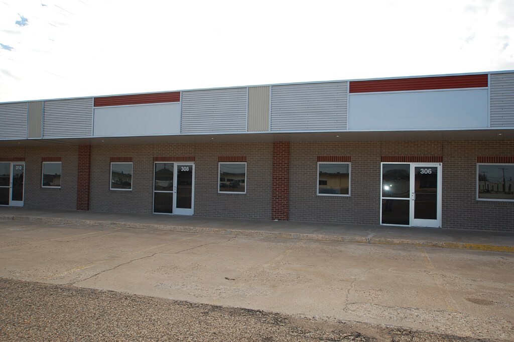 302-340 E 40th St, Lubbock, TX for Rent