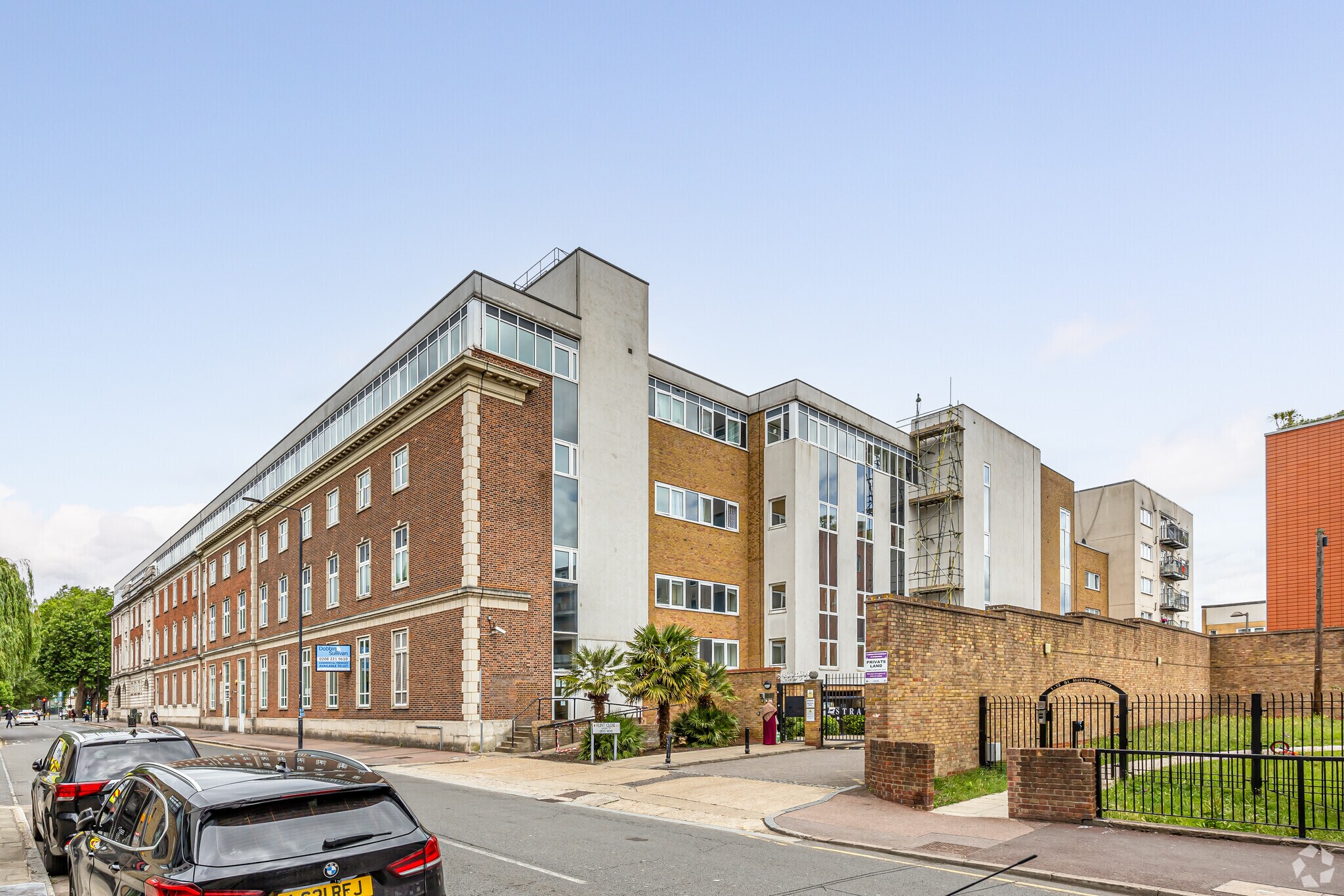 5 Vicarage Ln, London, LND for Sale