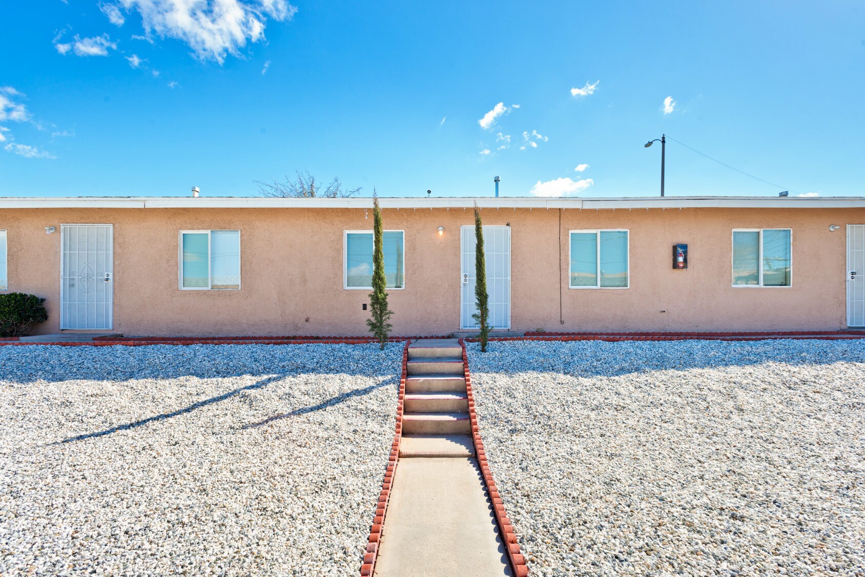 15564 Hesperia Rd, Victorville, CA for Sale