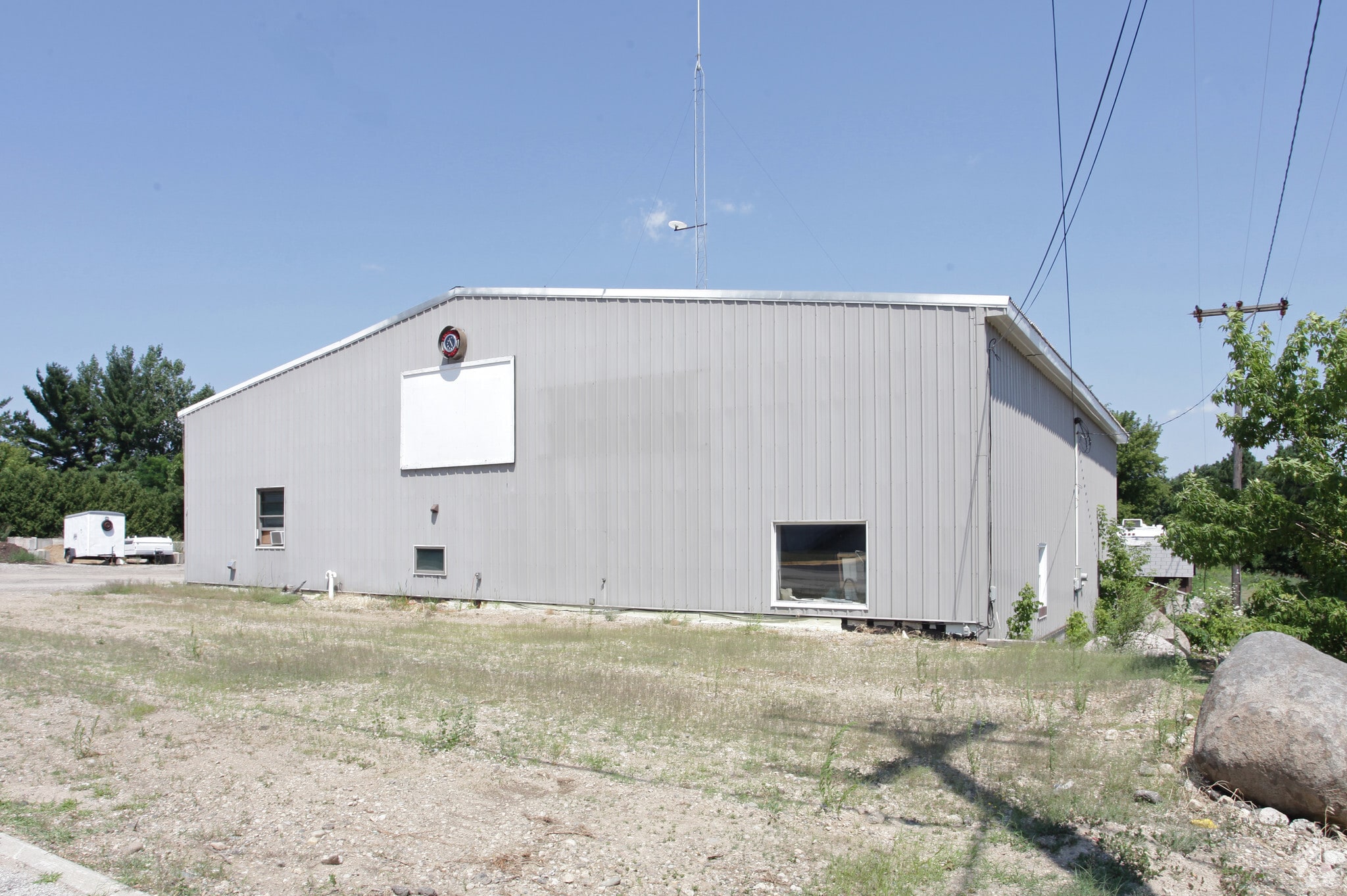 1365 E Main St, Edmore, MI for Sale