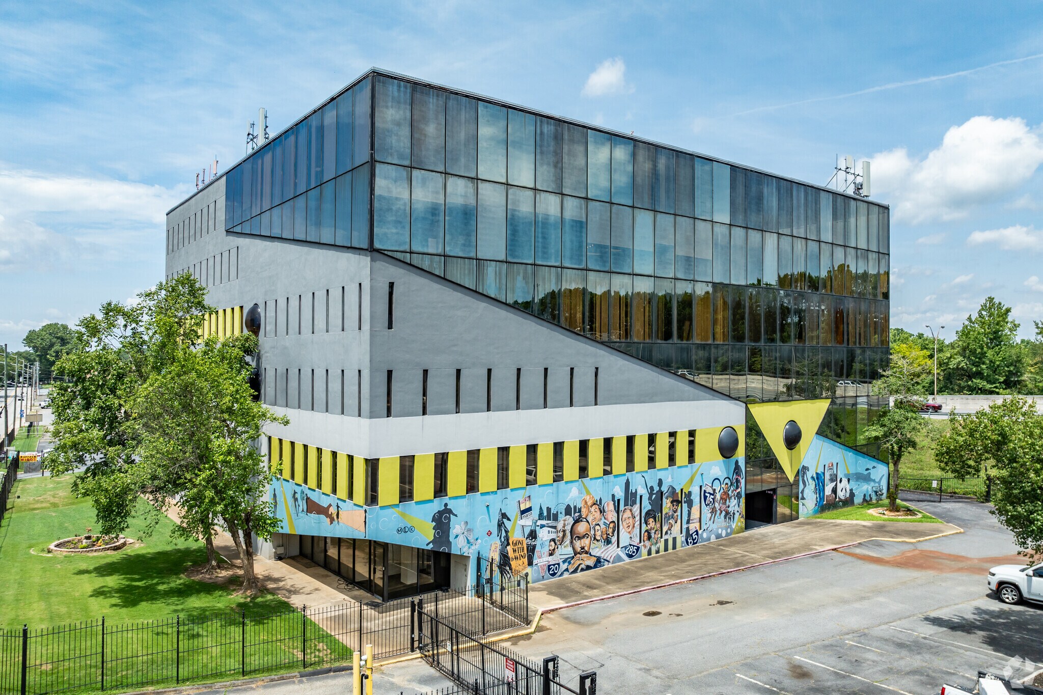 2001 Martin Luther King Jr Dr, Atlanta, GA for Rent