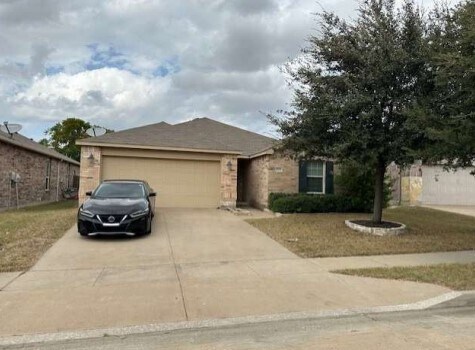 7525 Berrenda Dr, Fort Worth, TX for Sale