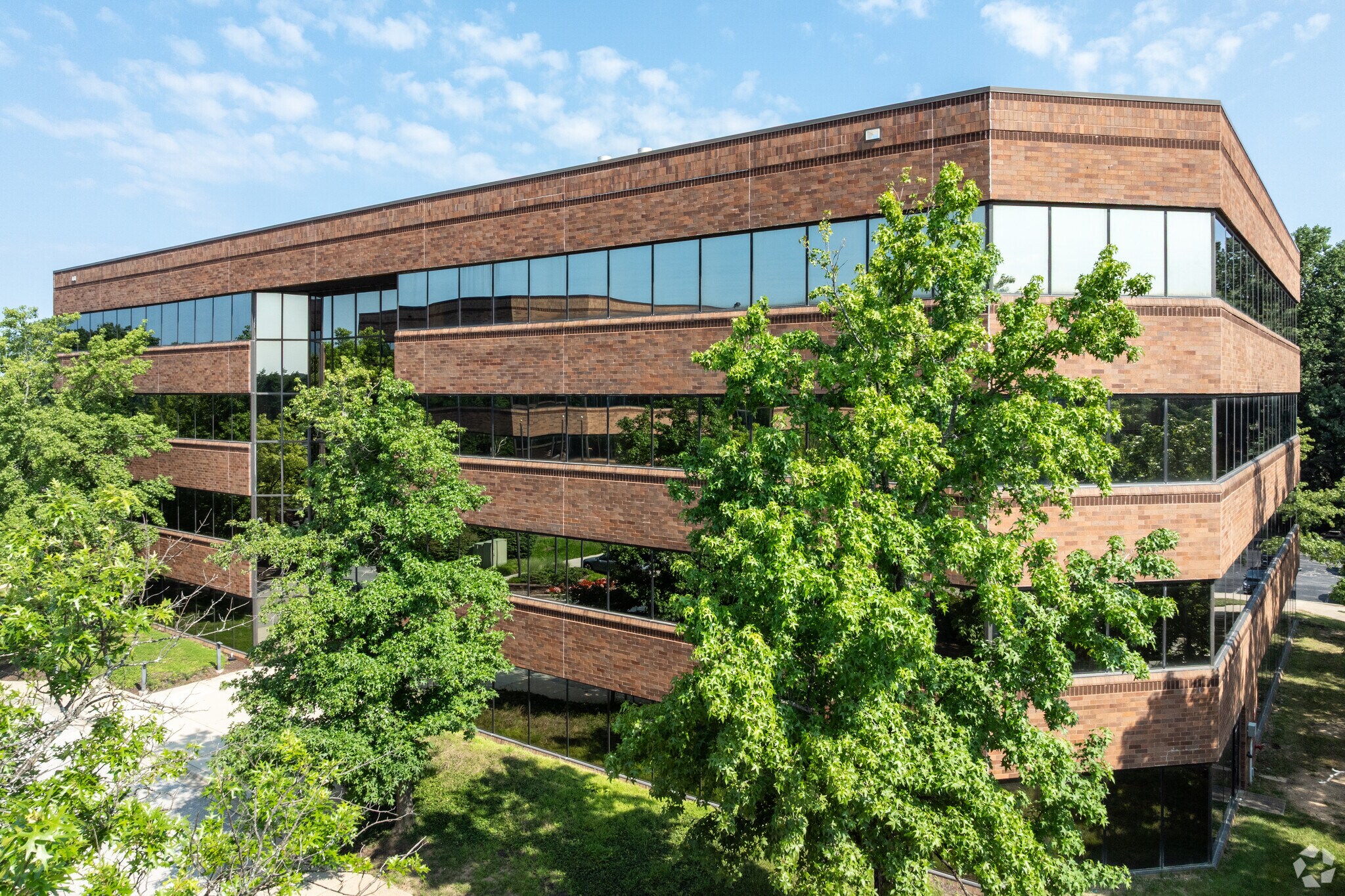 7240 Parkway Dr, Hanover, MD for Rent
