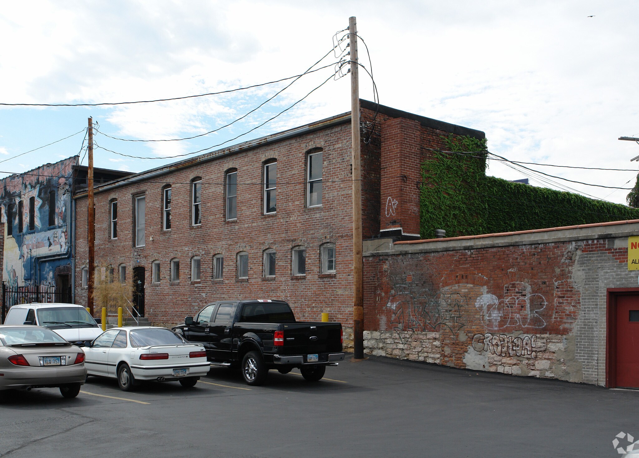 325 W 40th St, Kansas City, MO for Rent