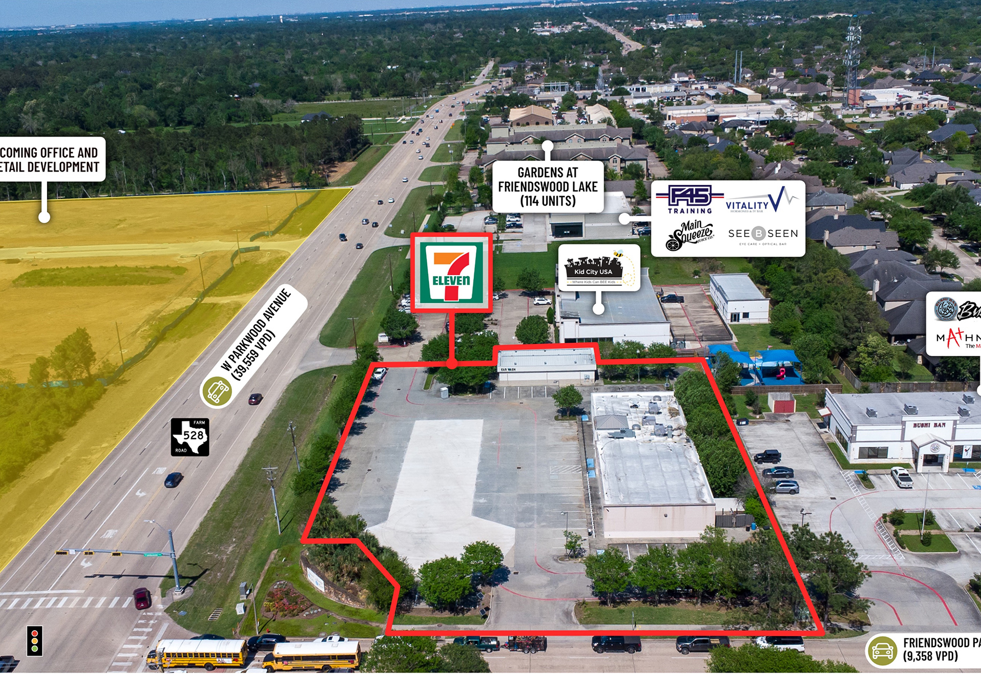 1651 W Parkwood Ave, Friendswood, TX for Sale