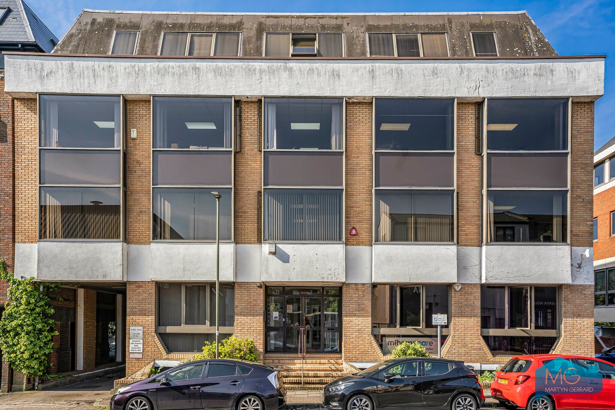 Arcadia Ave, London, LND for Rent