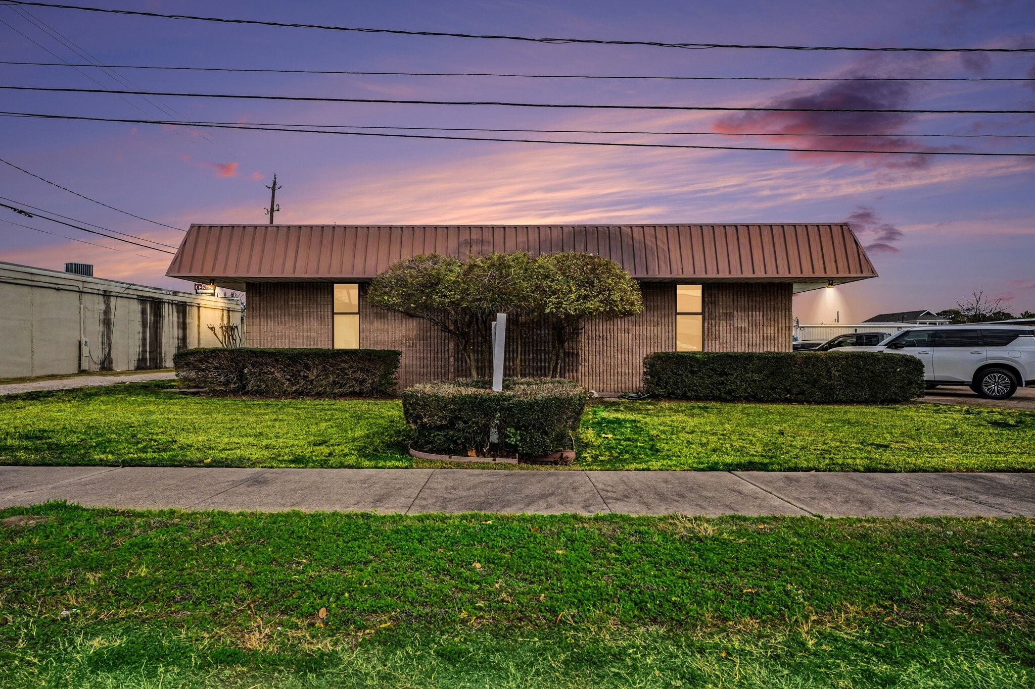 2405 S Grand Blvd, Pearland, TX for Sale