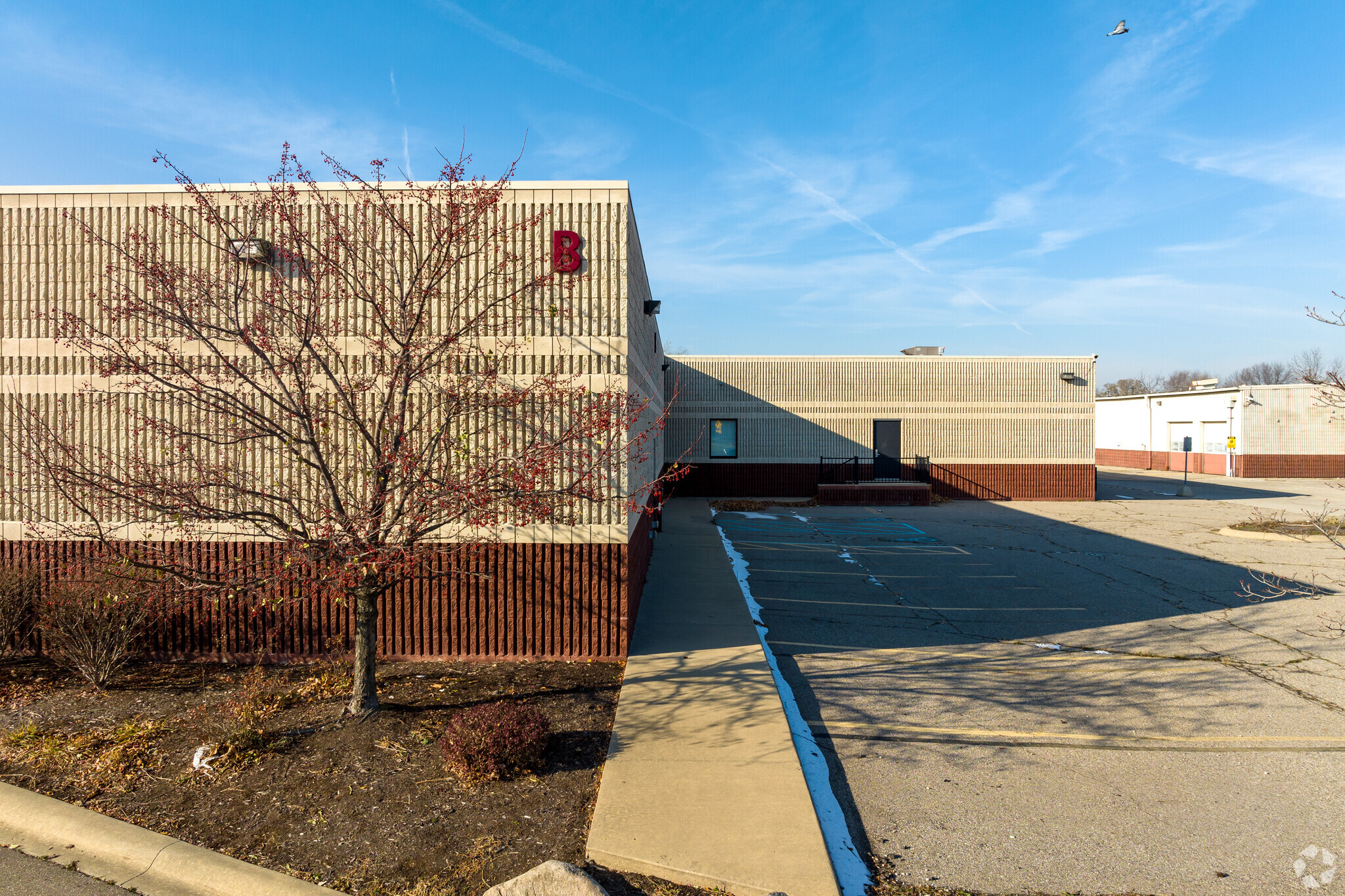 34381 S Gratiot Ave, Clinton Township, MI for Sale