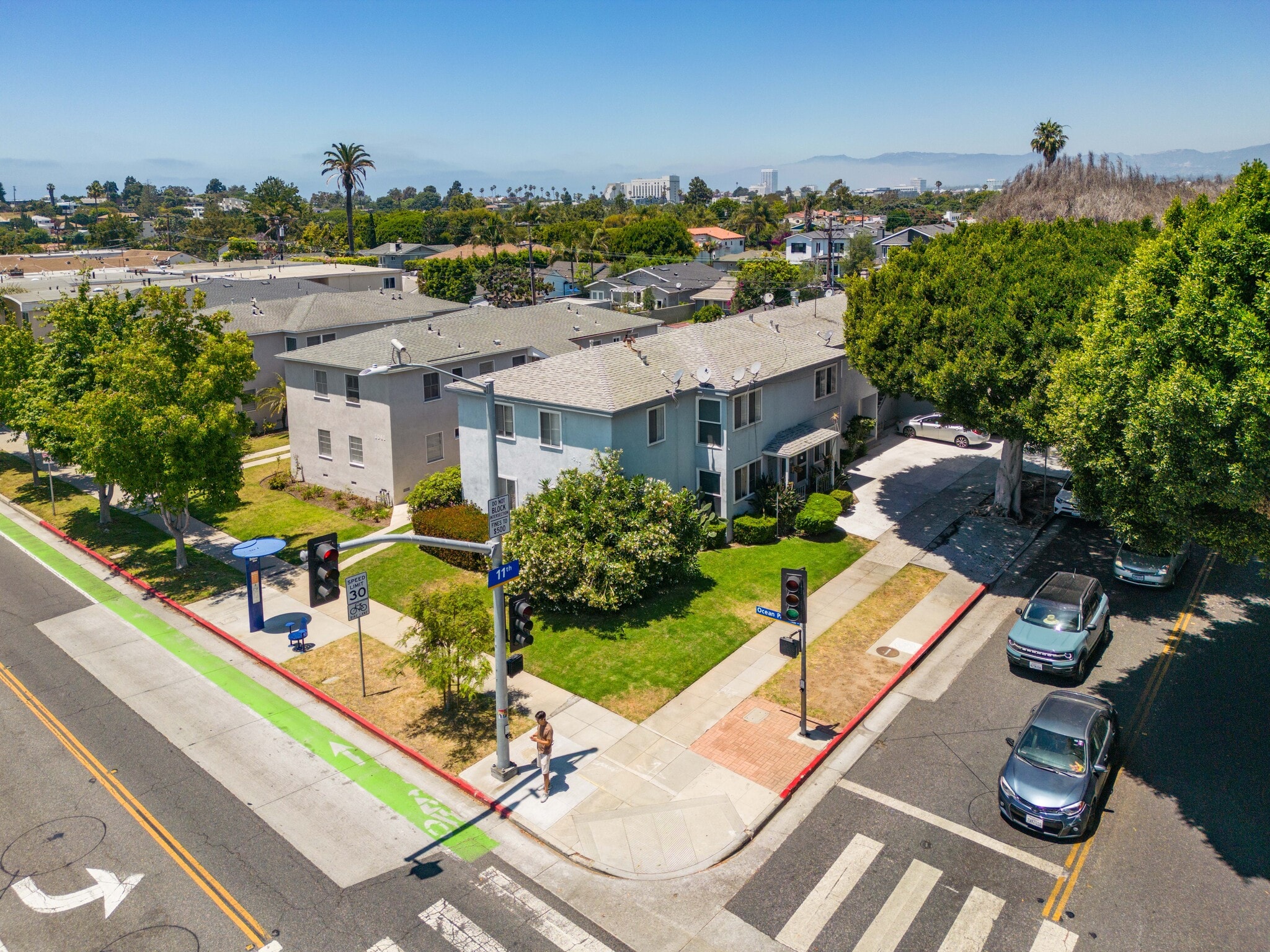 1047 Ocean Park Blvd Santa Monica, CA 90405 MultiFamily Property for Lease on