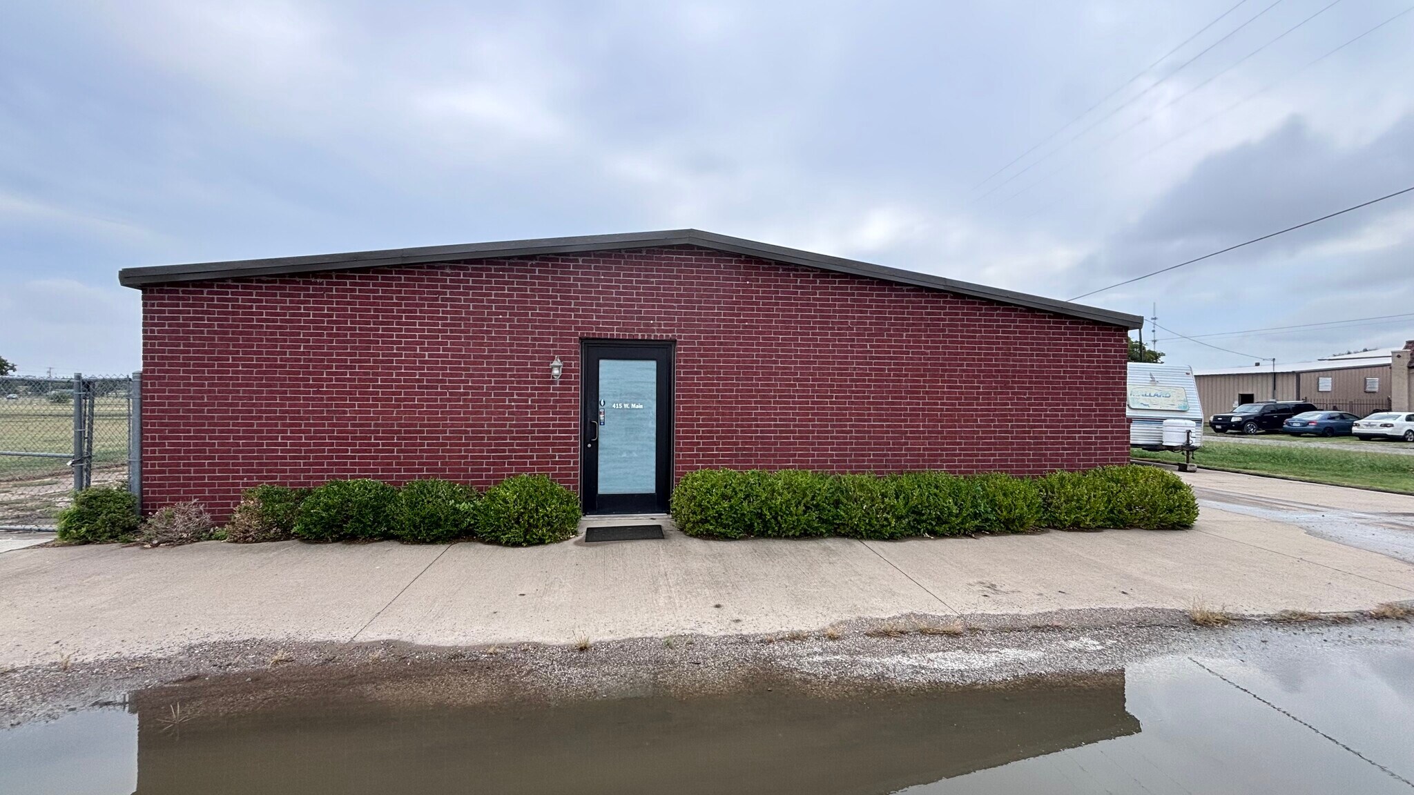 415 W Main St Gunter, TX 75058 Office Property for Lease on