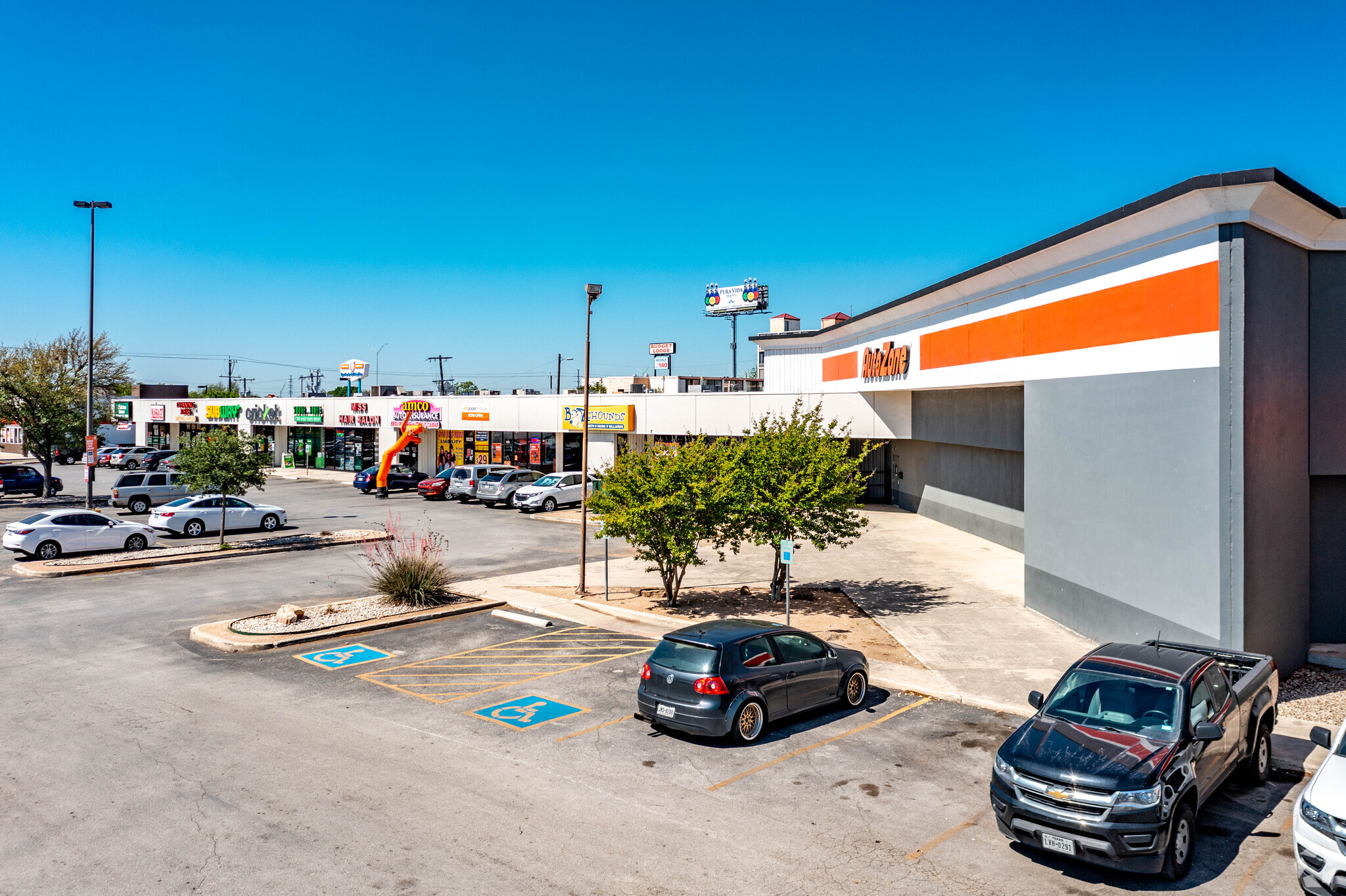 8515-8611 Perrin Beitel Rd, San Antonio, TX for Rent