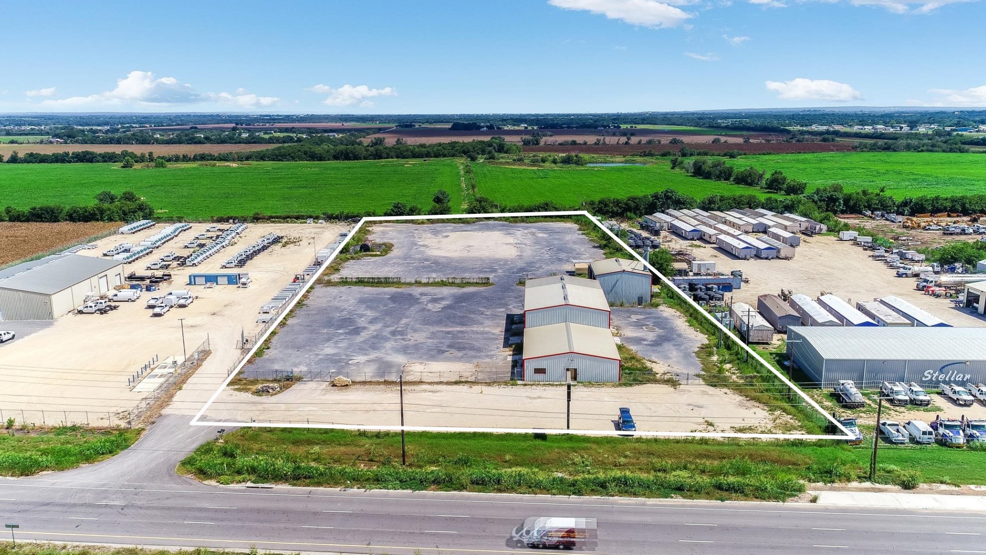 11895 W Interstate 10, Marion, TX for Rent