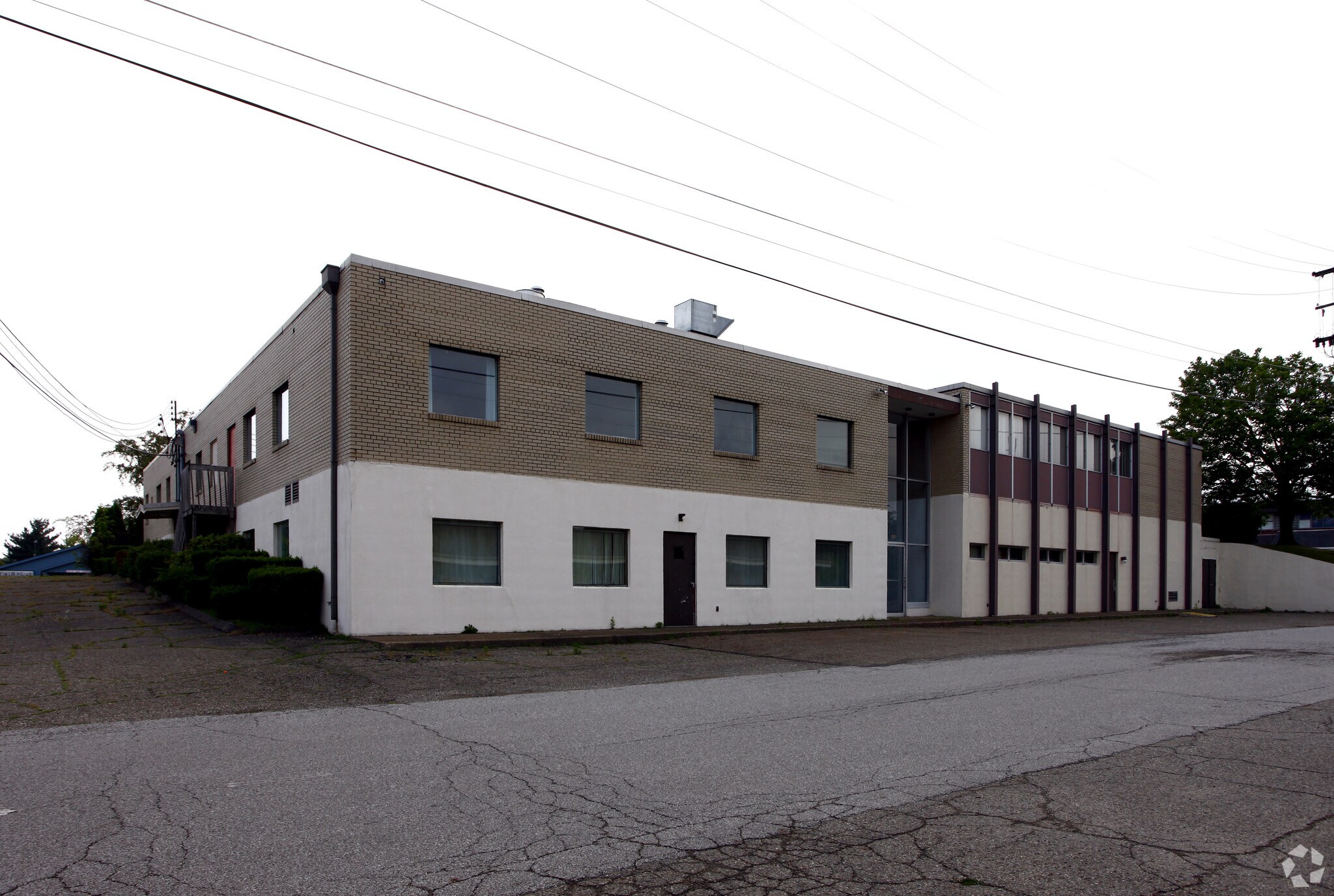 420-430 Lake Ave, Massillon, OH for Sale