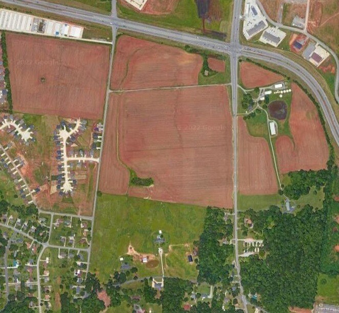 101st Airborne Parkway & Trenton Rd @ Trenton Rd, Clarksville, TN for Rent