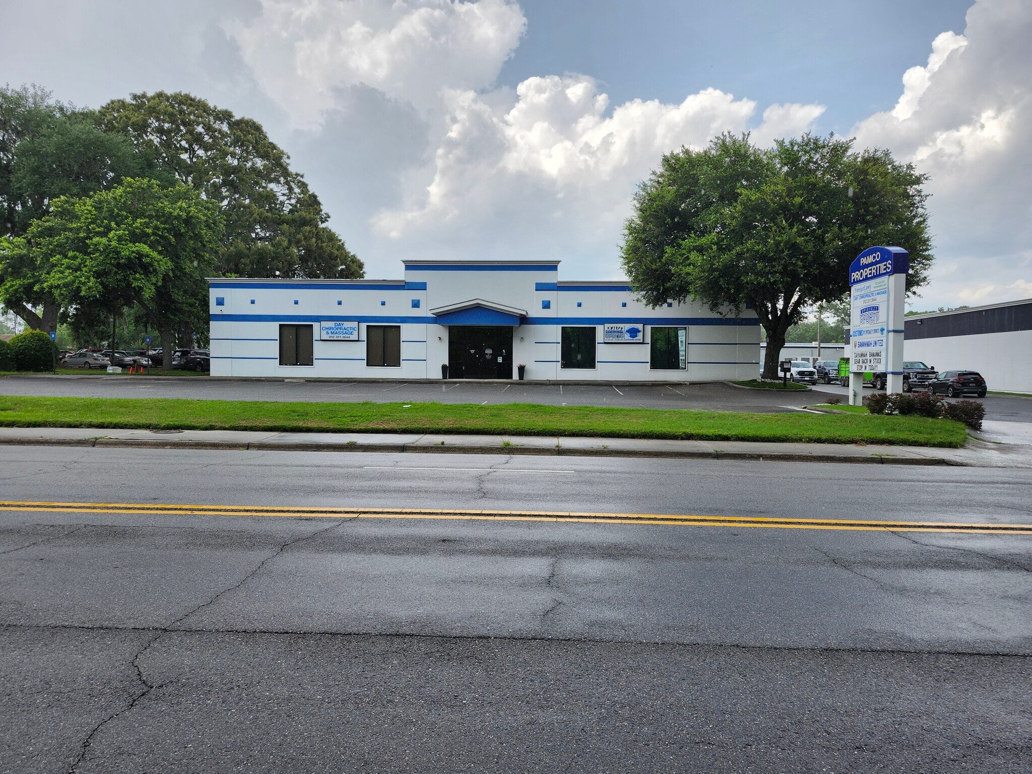 702 Mall Blvd, Savannah, GA for Sale