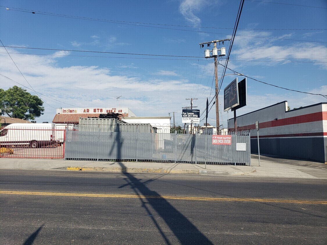 826 S Indiana St, Los Angeles, CA for Rent