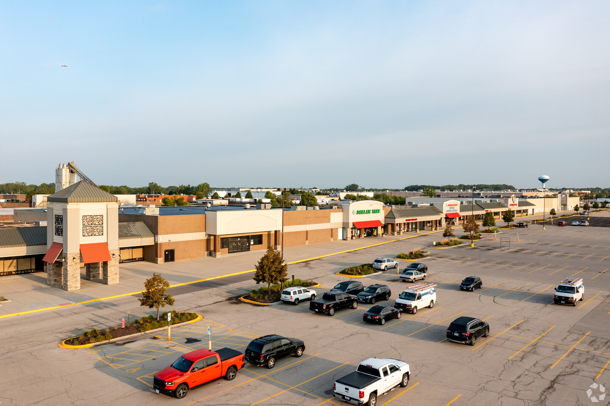 1000-1090 S Barrington Rd, Streamwood, IL for Rent