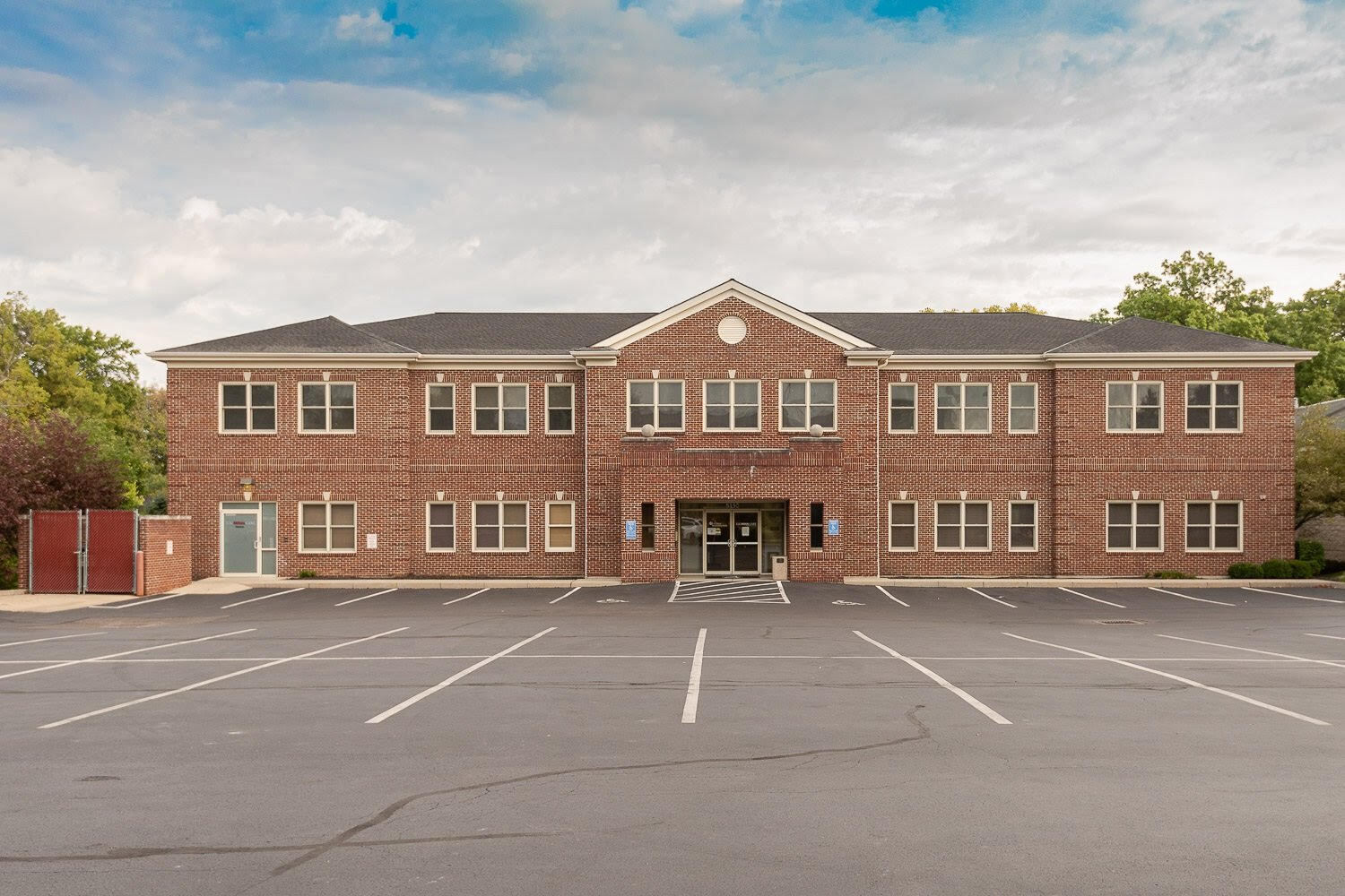 5150 E Galbraith Rd, Cincinnati, OH for Rent