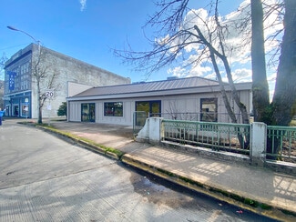 Cottage Grove, OR Office/Retail - 303 E Main St