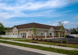 Ashburn, VA Schools - 43020 Eastern Kingbird Plz