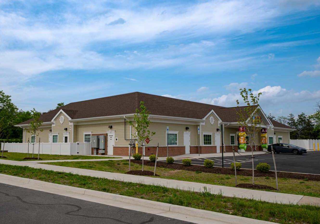 43020 Eastern Kingbird Plz, Ashburn, VA for Sale