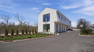 Hampton Bays, NY Office, Office/Retail - 200 W Montauk Hwy
