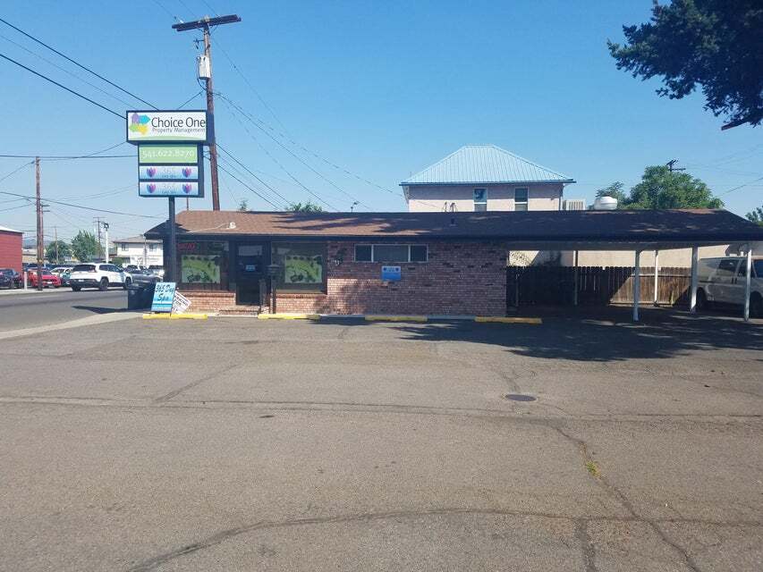 519 S Riverside Ave, Medford, OR for Sale