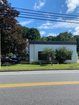 Woodbury, CT Storefront Retail/Office - 73 Main St S