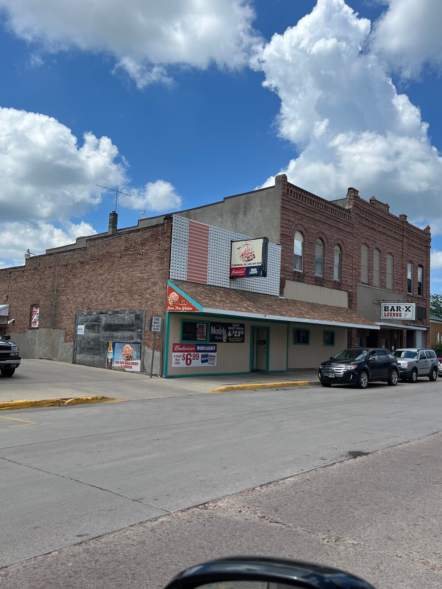 114 N Wind St Flandreau, SD 57028 Retail Property for Sale on