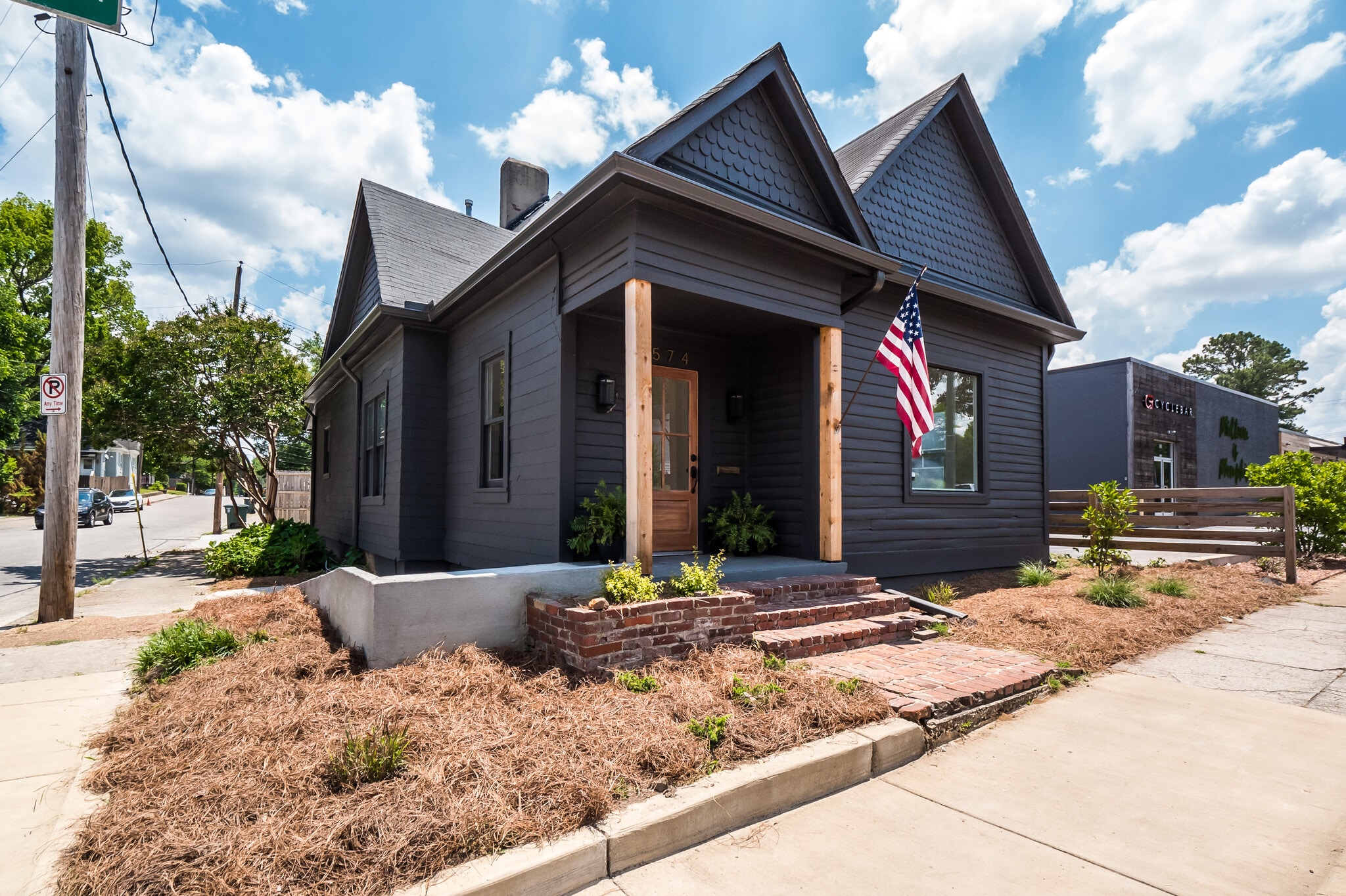 574 S Cooper St, Memphis, TN for Rent