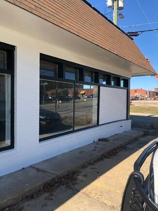 Fayetteville, NC Flex - 302 Williams St Fayetteville, NC Flex - 302 Williams St